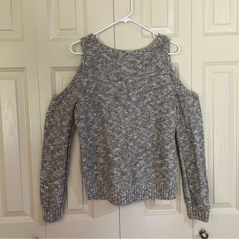 HOLLISTER Cold Shoulder Round Neck Gray/Black Frosted Knit Sweater Women's  M